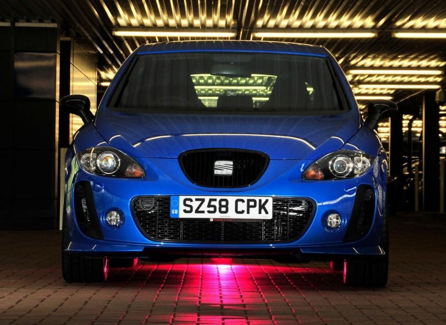  Seat Leon Custom Palette Colours 2008 года  (фото 2 из 8)